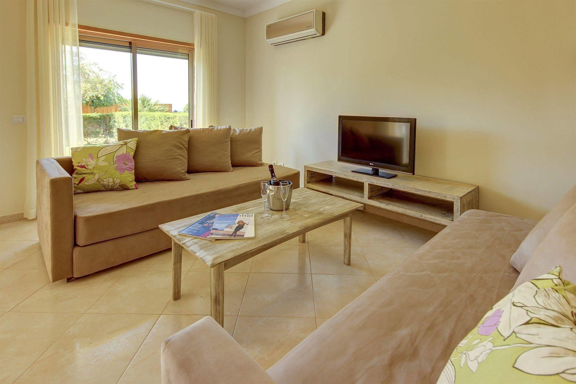Pinheiros Da Balaia Villas Αλμπουφέιρα Εξωτερικό φωτογραφία