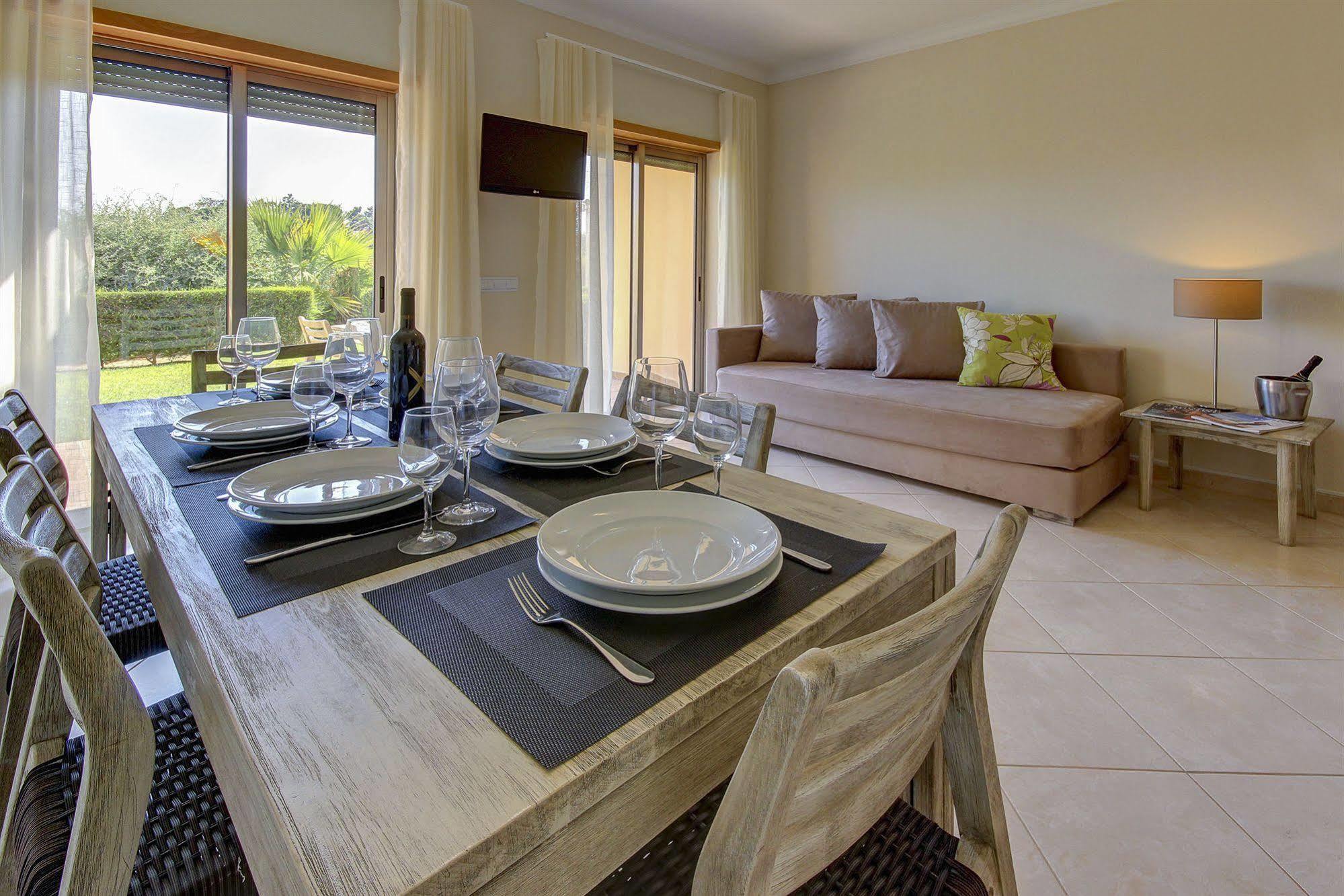 Pinheiros Da Balaia Villas Αλμπουφέιρα Εξωτερικό φωτογραφία