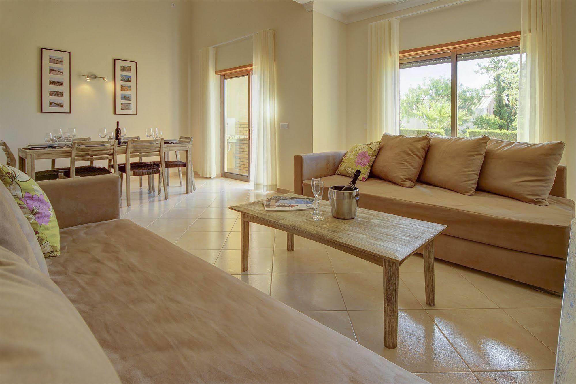 Pinheiros Da Balaia Villas Αλμπουφέιρα Εξωτερικό φωτογραφία